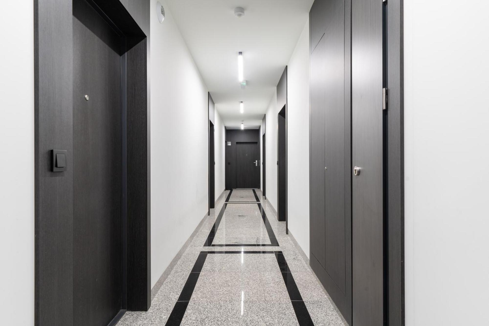 Lineburg Villa Apartments Варшава Экстерьер фото