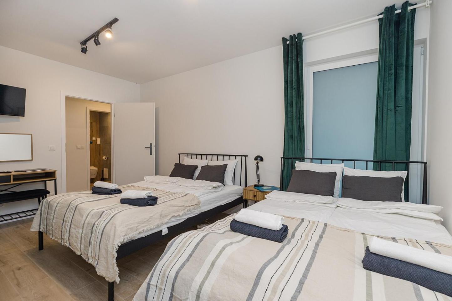Lineburg Villa Apartments Варшава Экстерьер фото