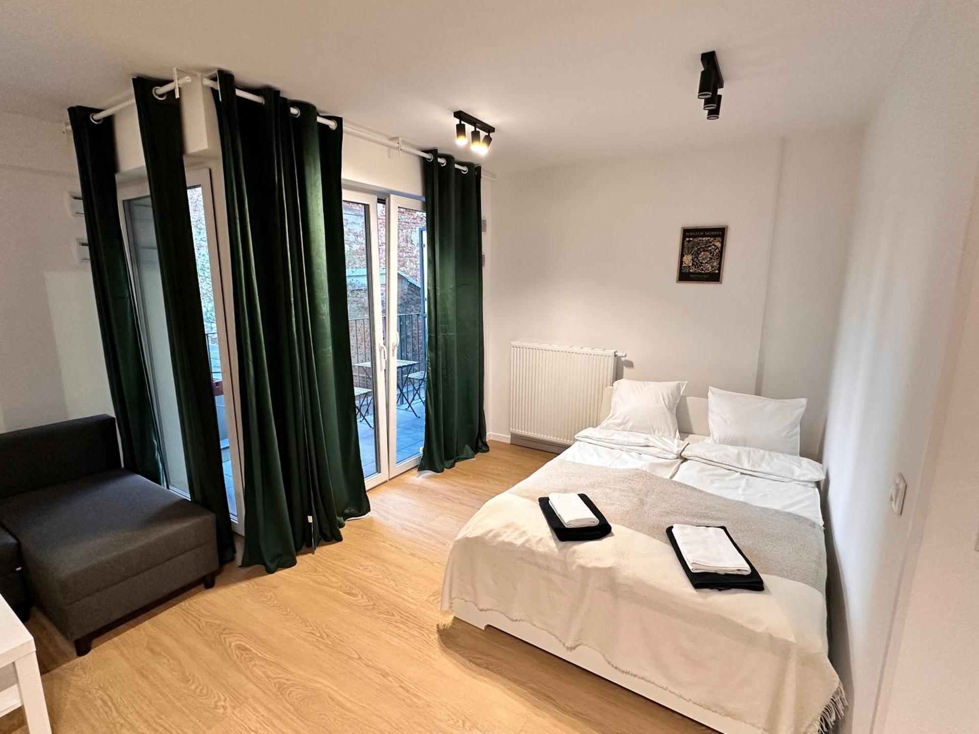 Lineburg Villa Apartments Варшава Экстерьер фото